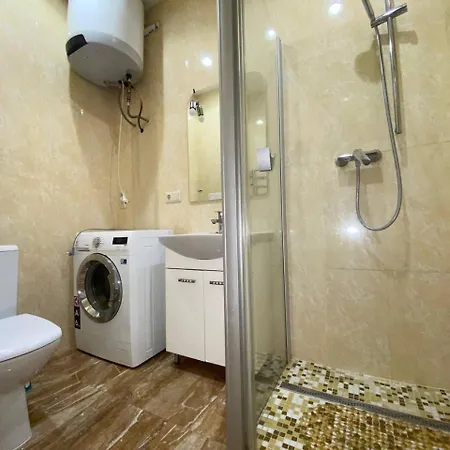 Apartamento On Dragomirova Kiev