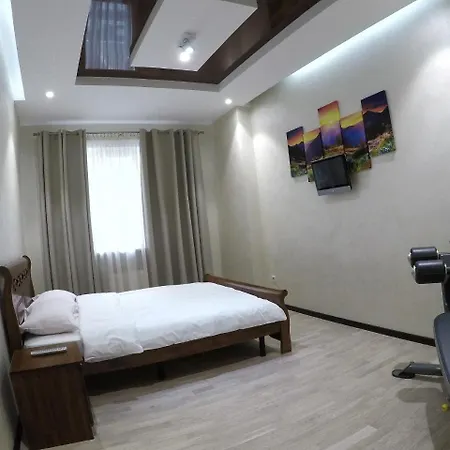Apartamento On Dragomirova