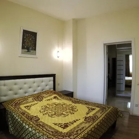 Apartamento On Dragomirova *